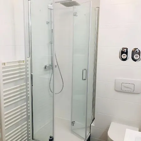 Neu In 2020..! Ruhiges Style Mit Lift Im Szeneviertel Der Dresdner Neustadt Apartament